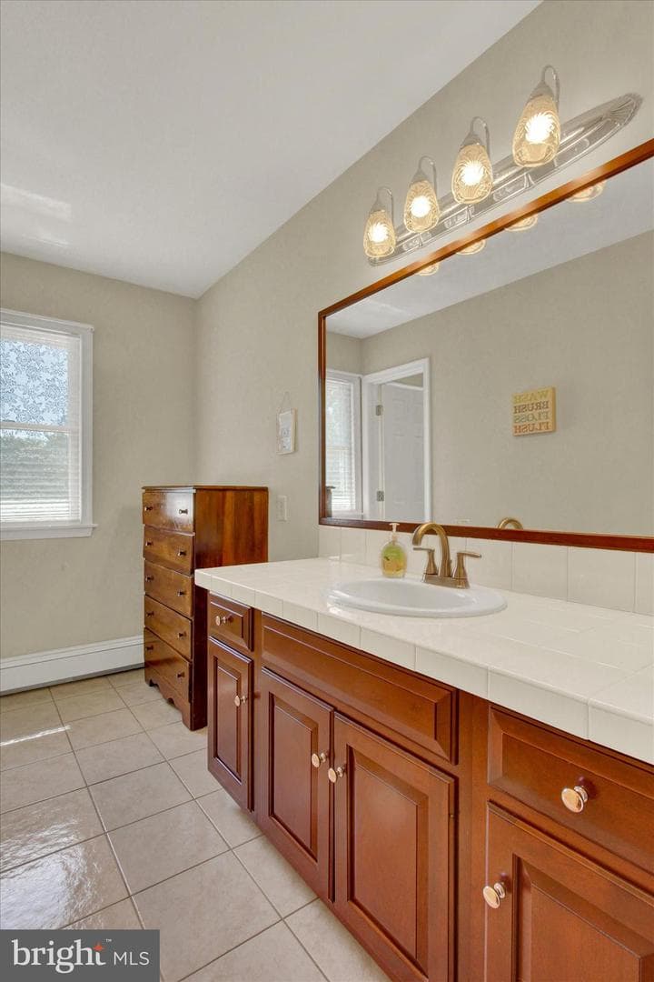 605 Vista Court photo 25