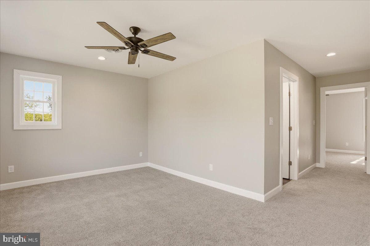 130 Woodbriar Drive photo 26