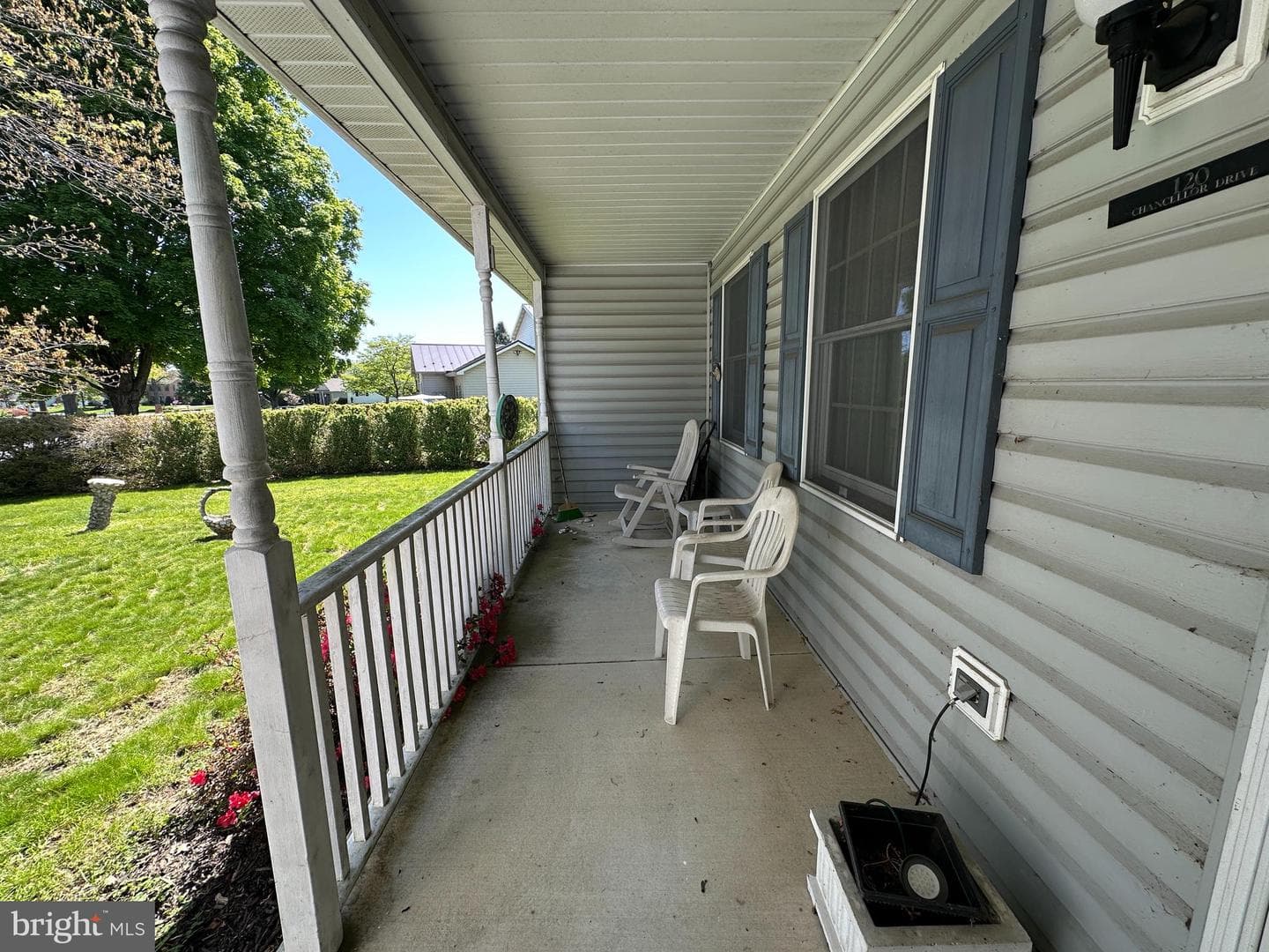 120 Chancellor Drive photo 14
