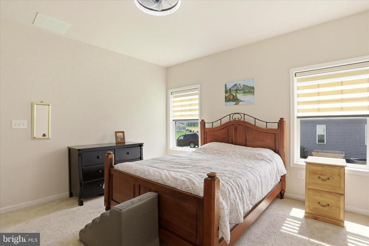 457 Ambassador Place photo 12