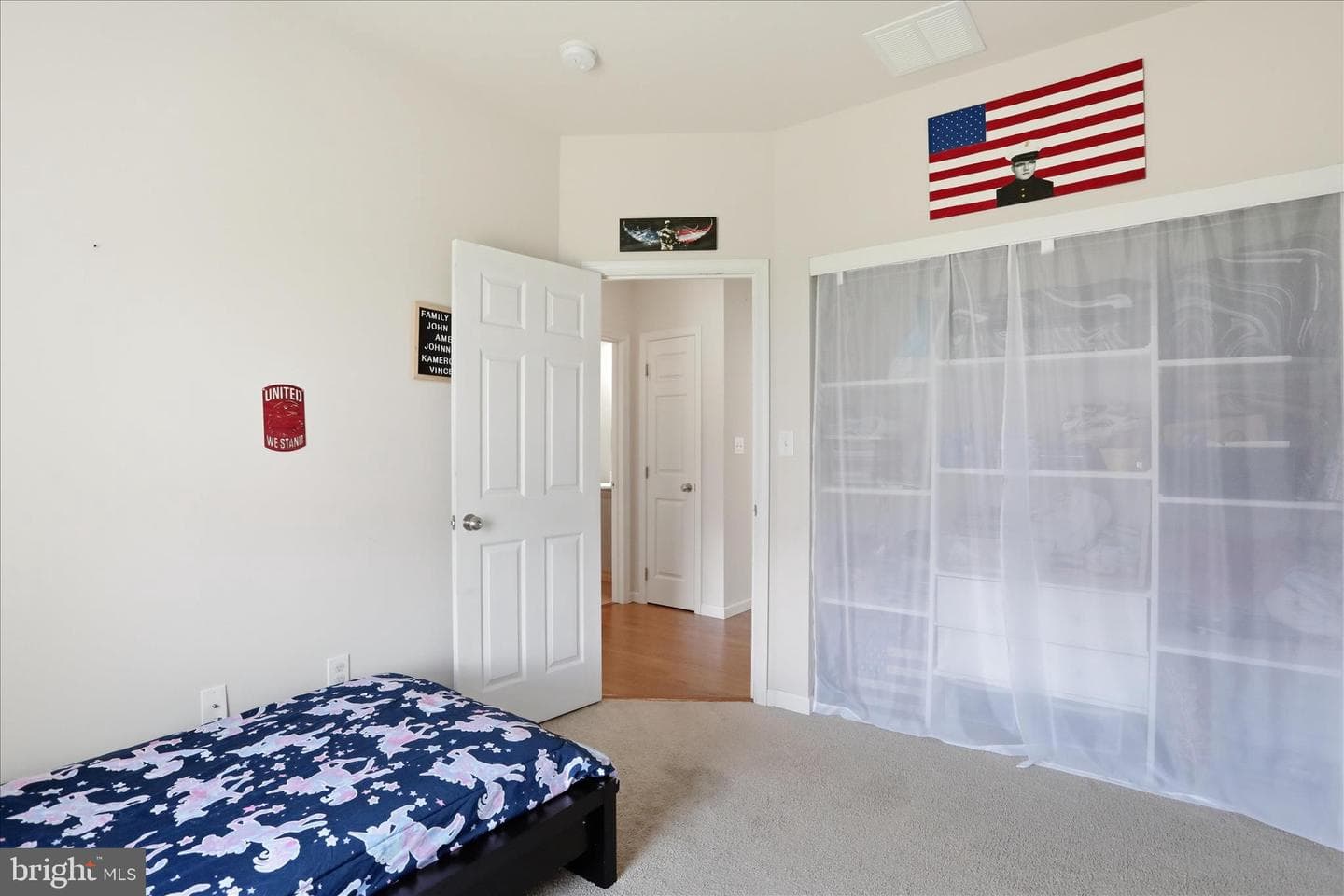457 Ambassador Place photo 16