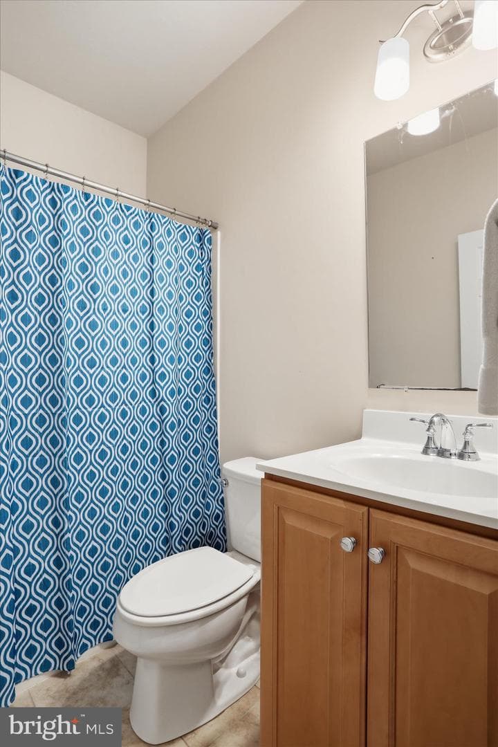 457 Ambassador Place photo 17
