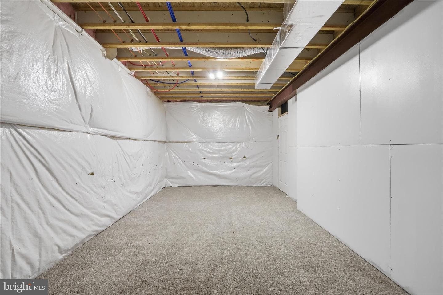 457 Ambassador Place photo 22