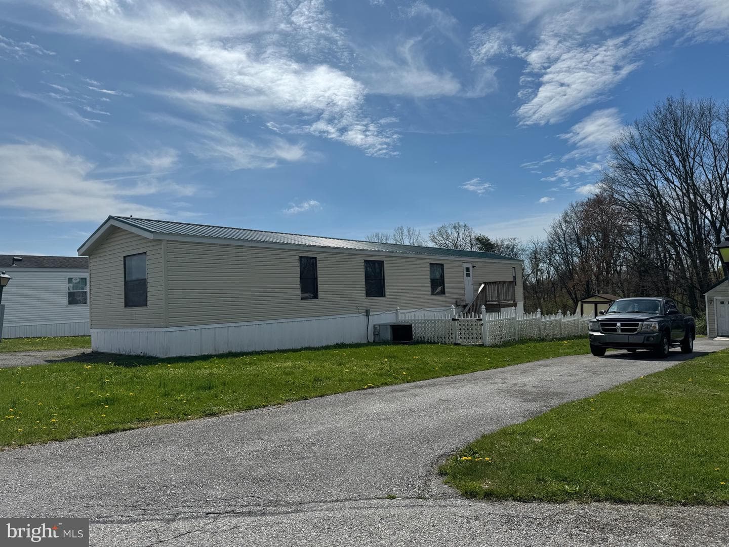 3871 Grosh Drive photo 1