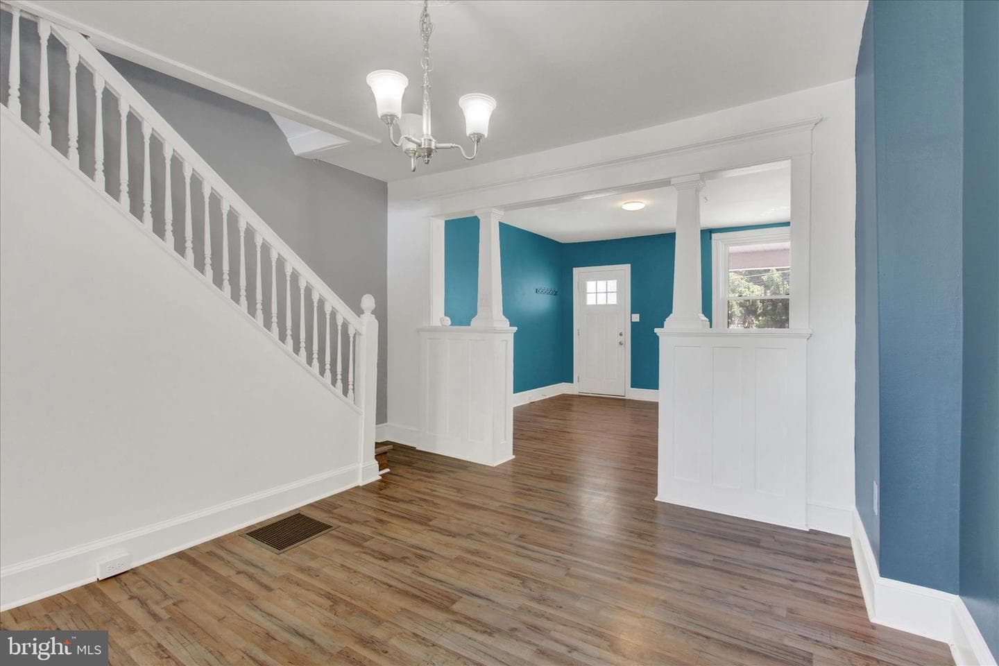 212 W 4th Street photo 6