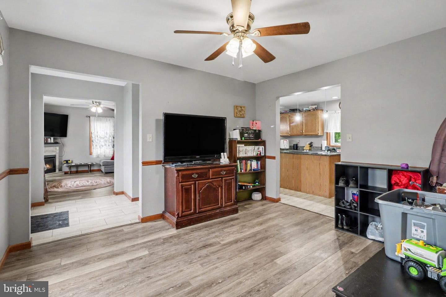 3750 Manor Lane photo 9