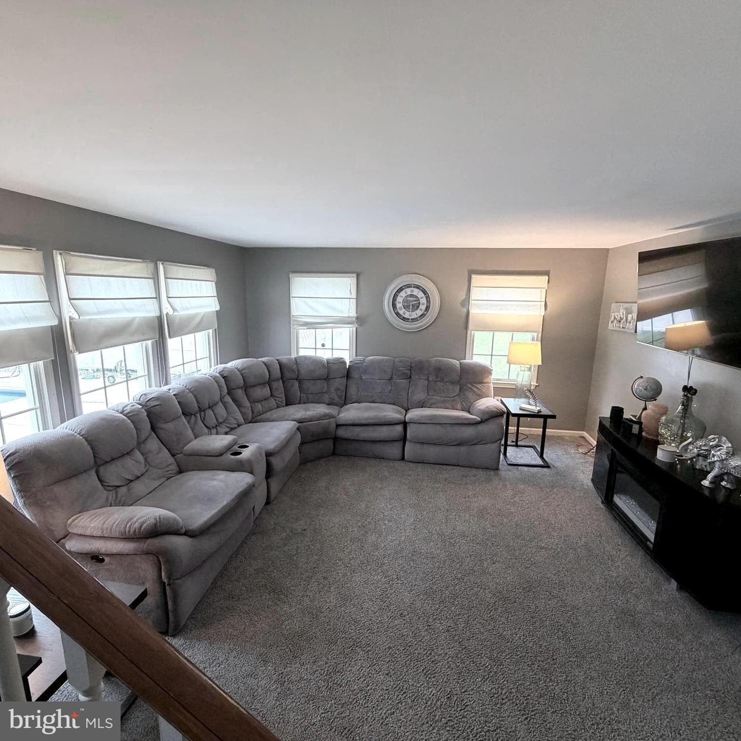 631 Eric Drive photo 16