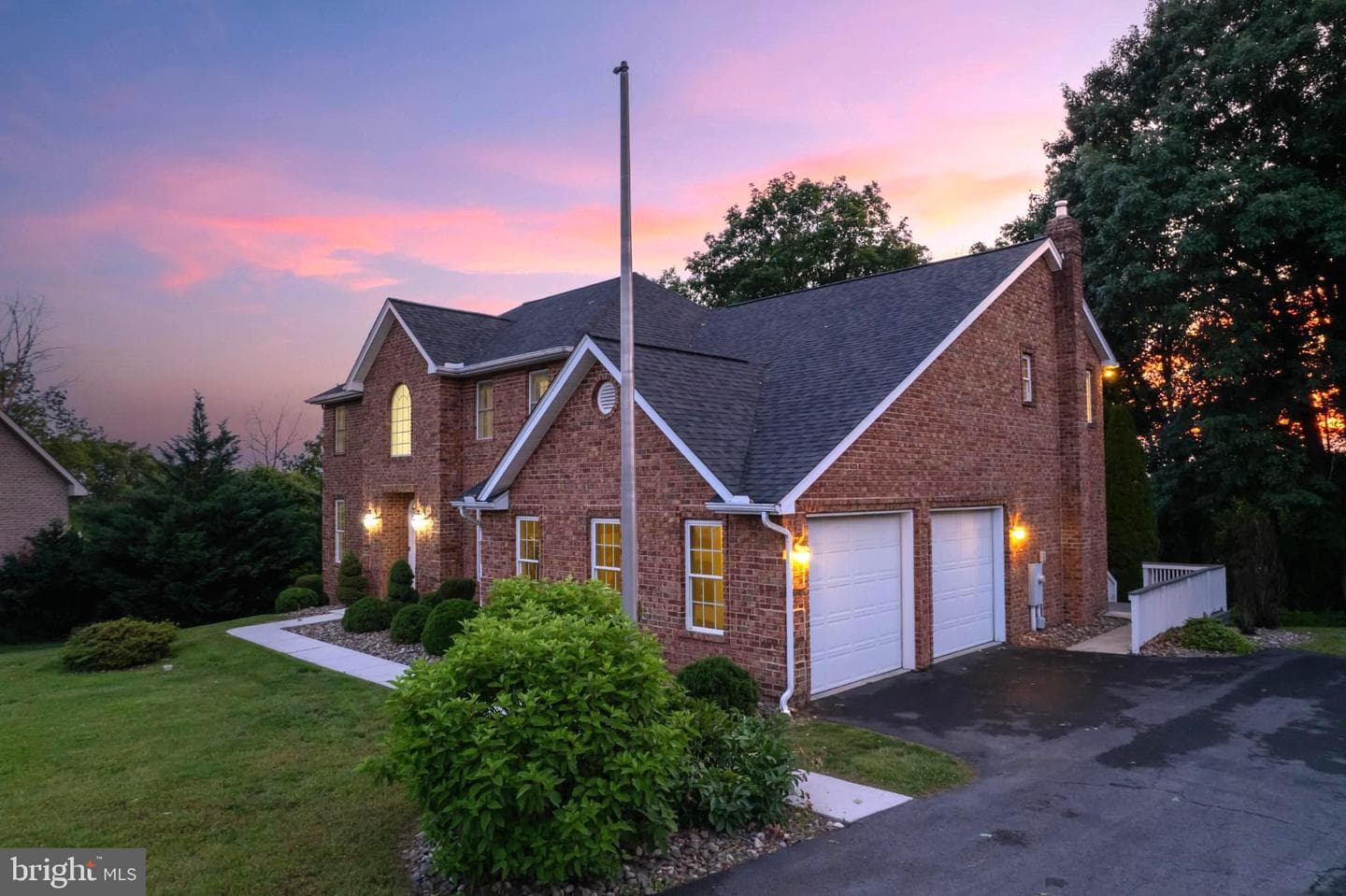 2384 Castlegreen Drive photo 69