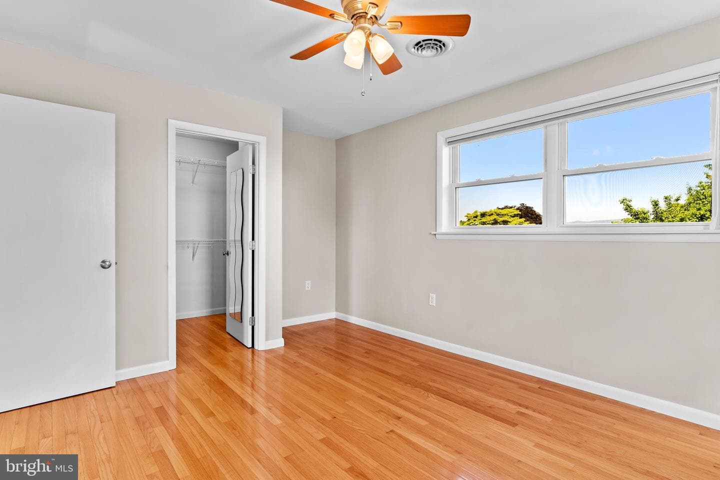 17 Kensington Drive photo 38