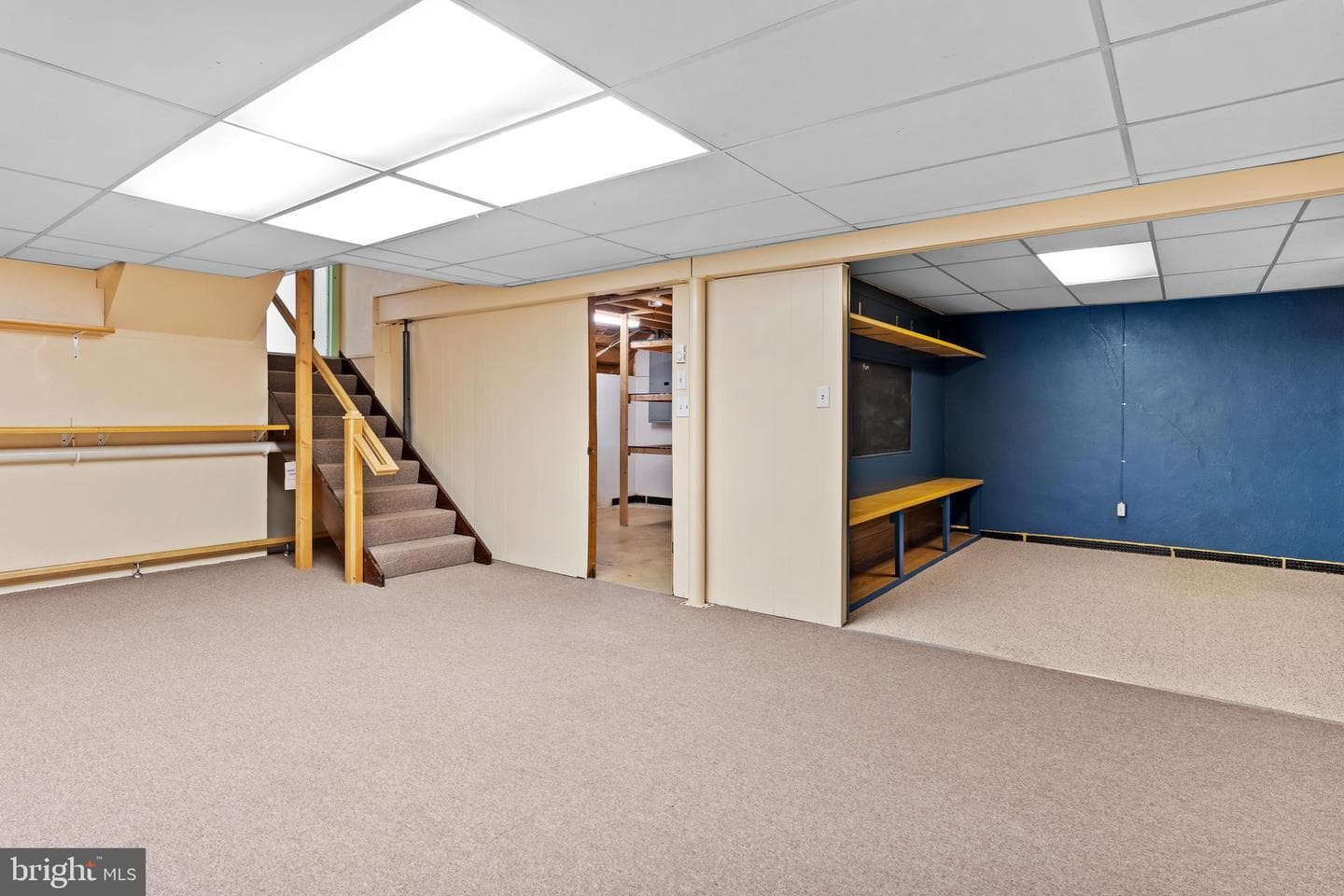 17 Kensington Drive photo 44