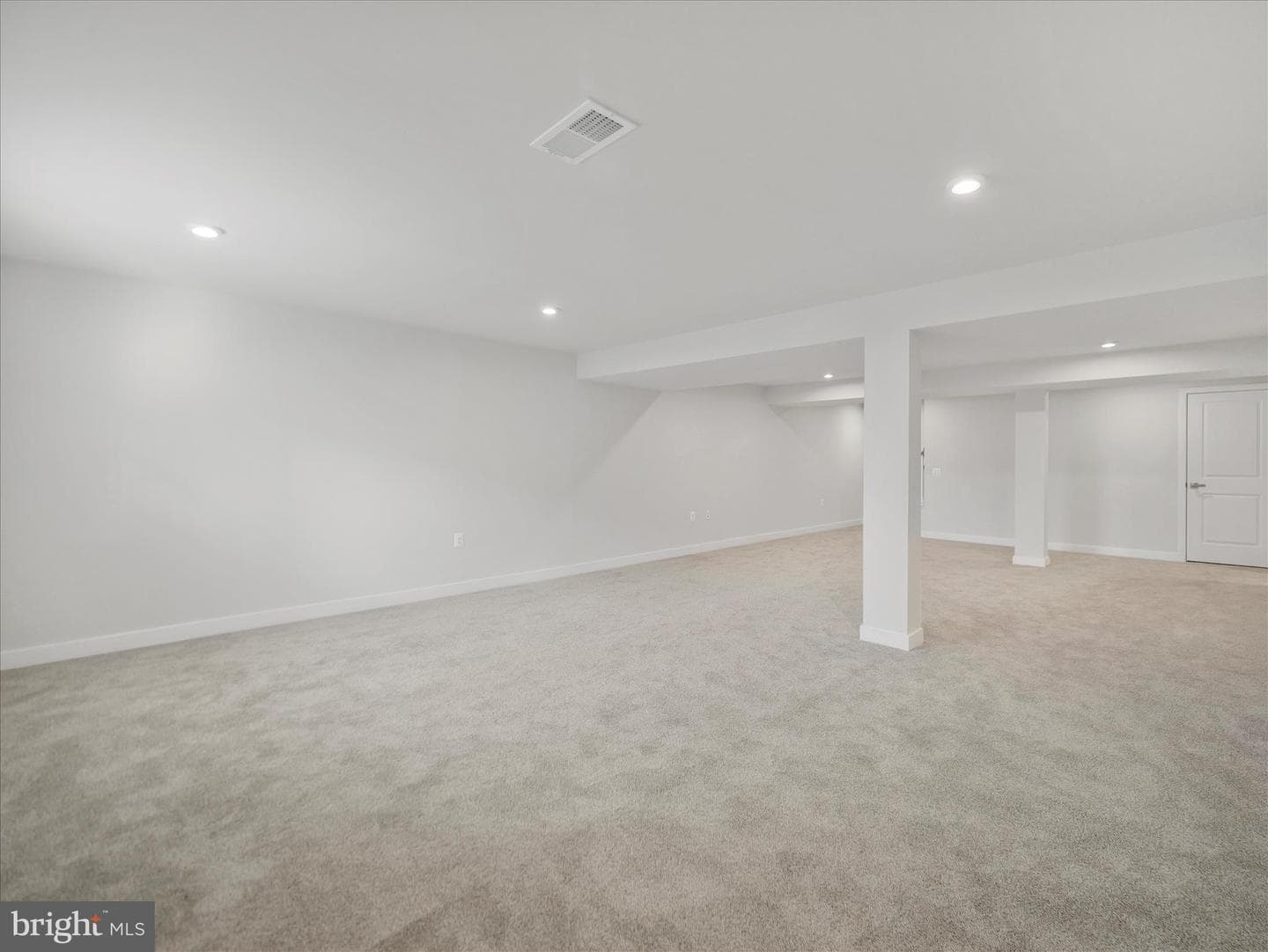 1864 Shannon Dr S photo 25