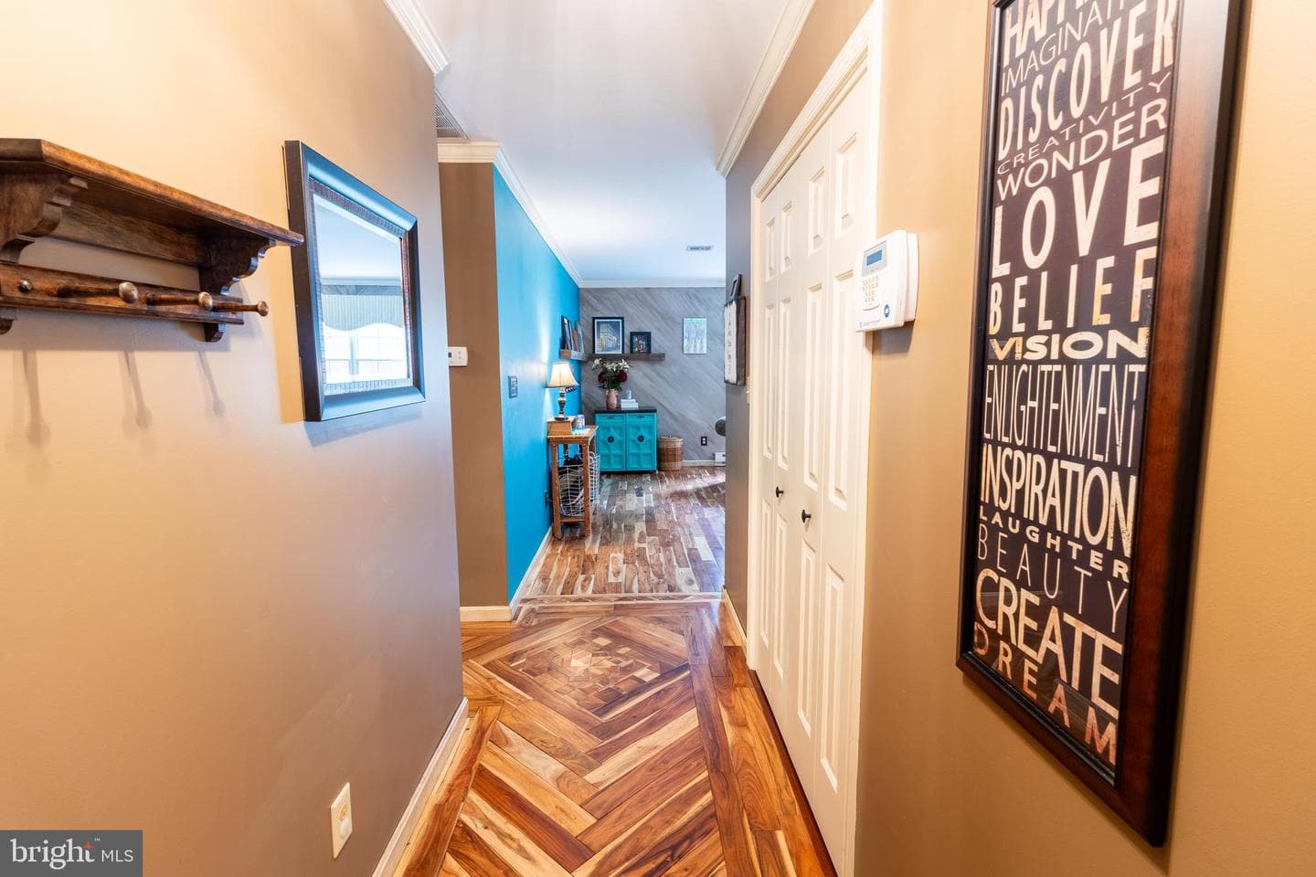 6029 Greenbriar Terrace photo 9