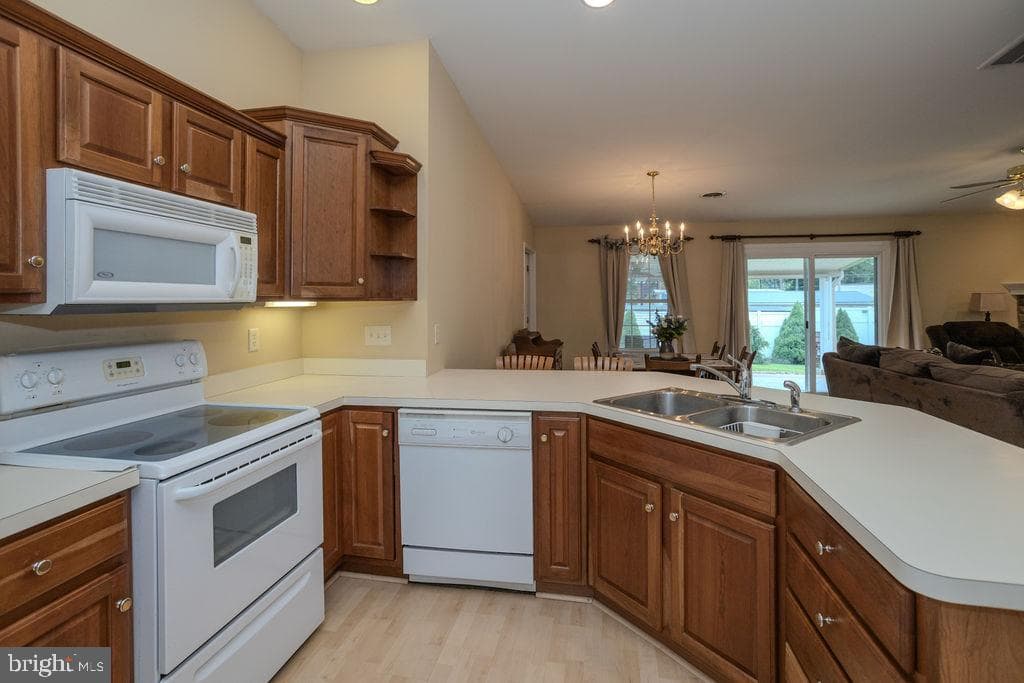 159 Ginkgo Court photo 16