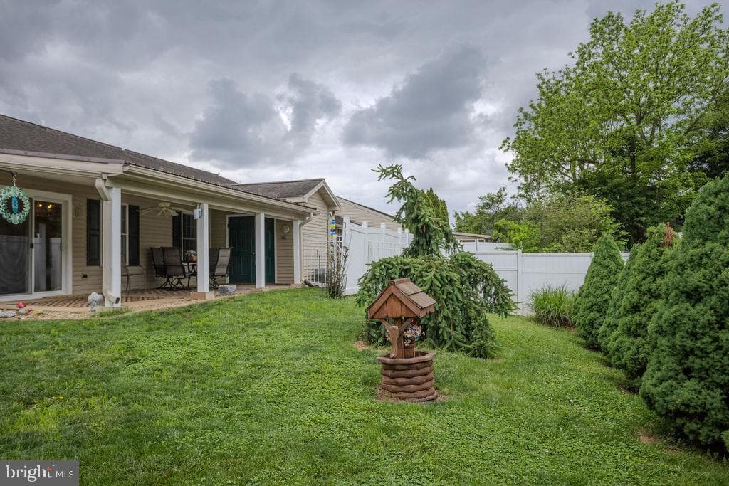 159 Ginkgo Court photo 34