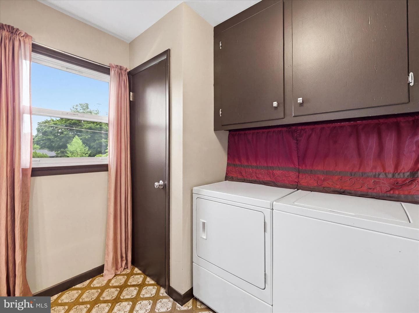 9689 Forest Ridge Road photo 10