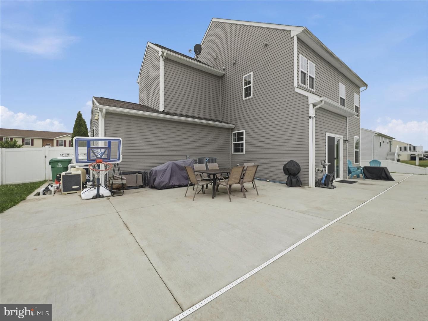 801 Bristol Dr photo 40