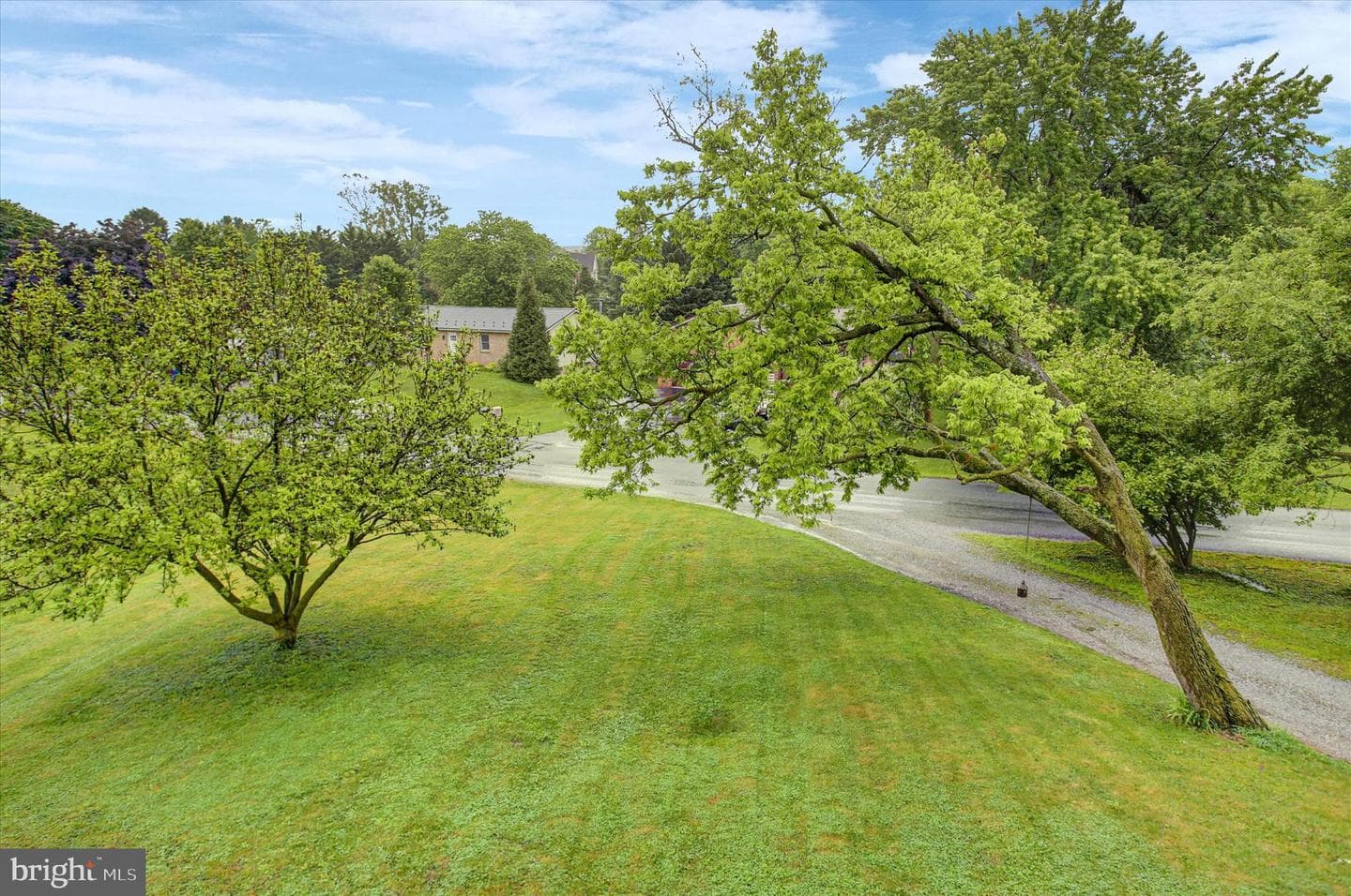 1655 Farm Lane photo 36