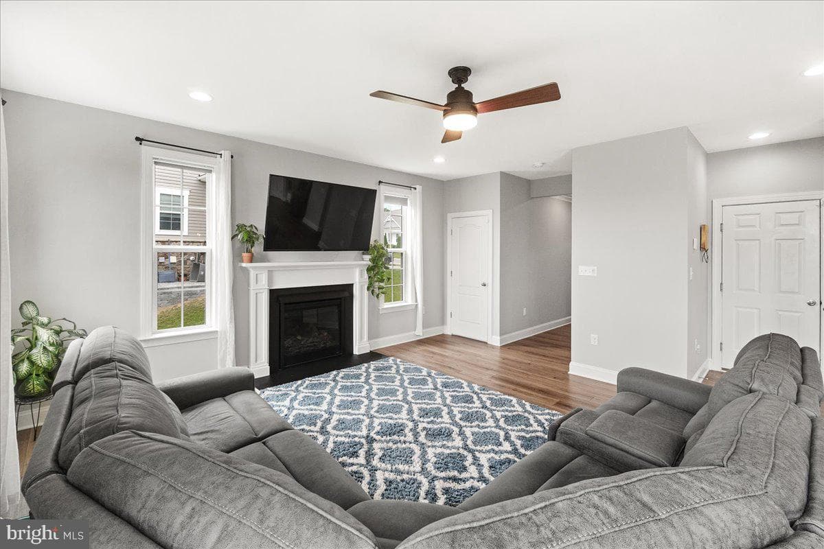 11740 Mystic Rock Lane S photo 8