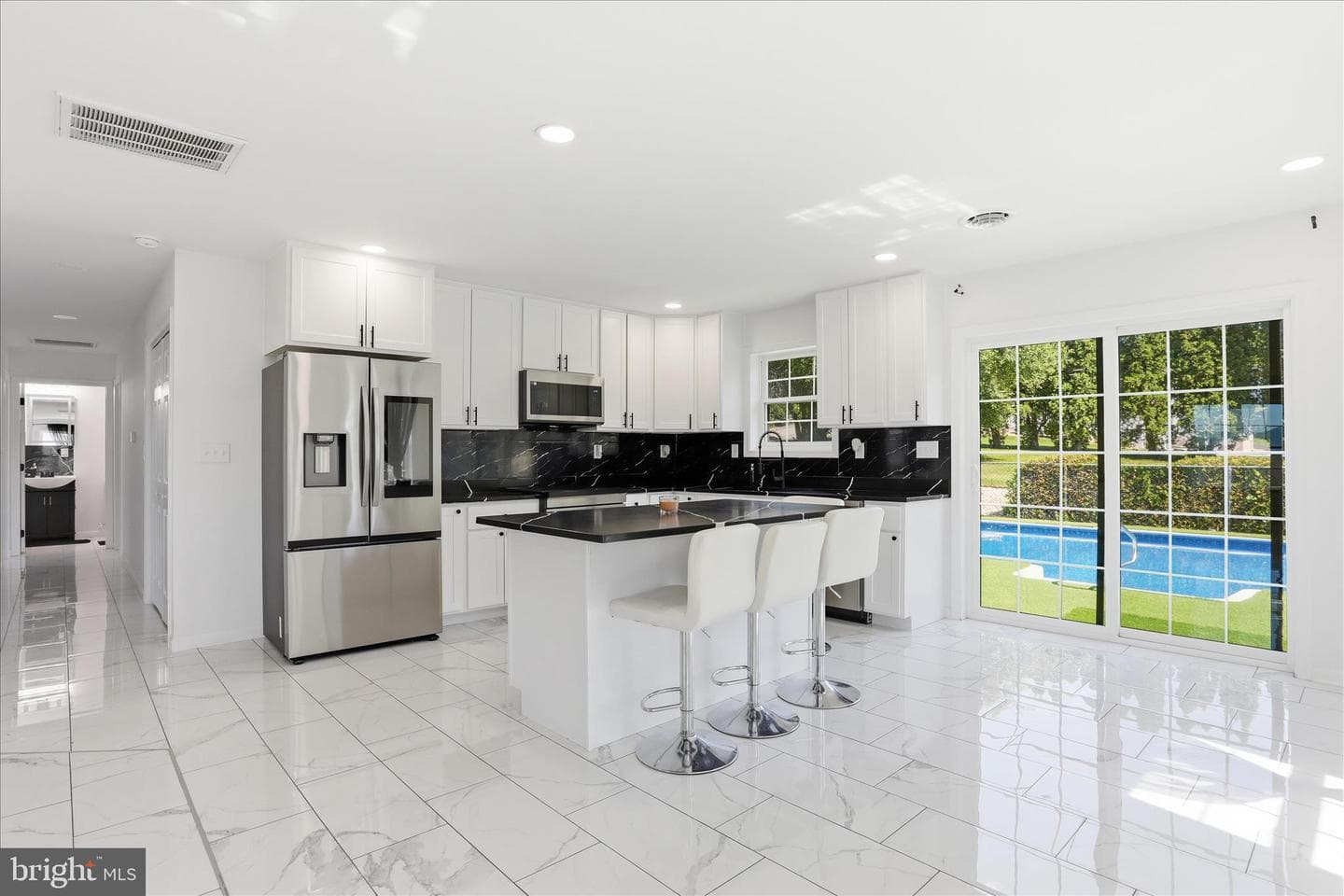 15 Canterbury Drive photo 10