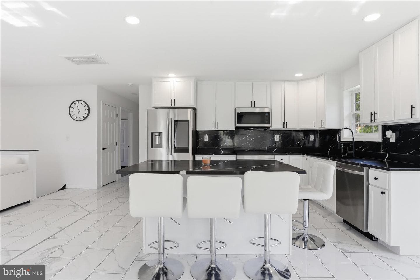 15 Canterbury Drive photo 14