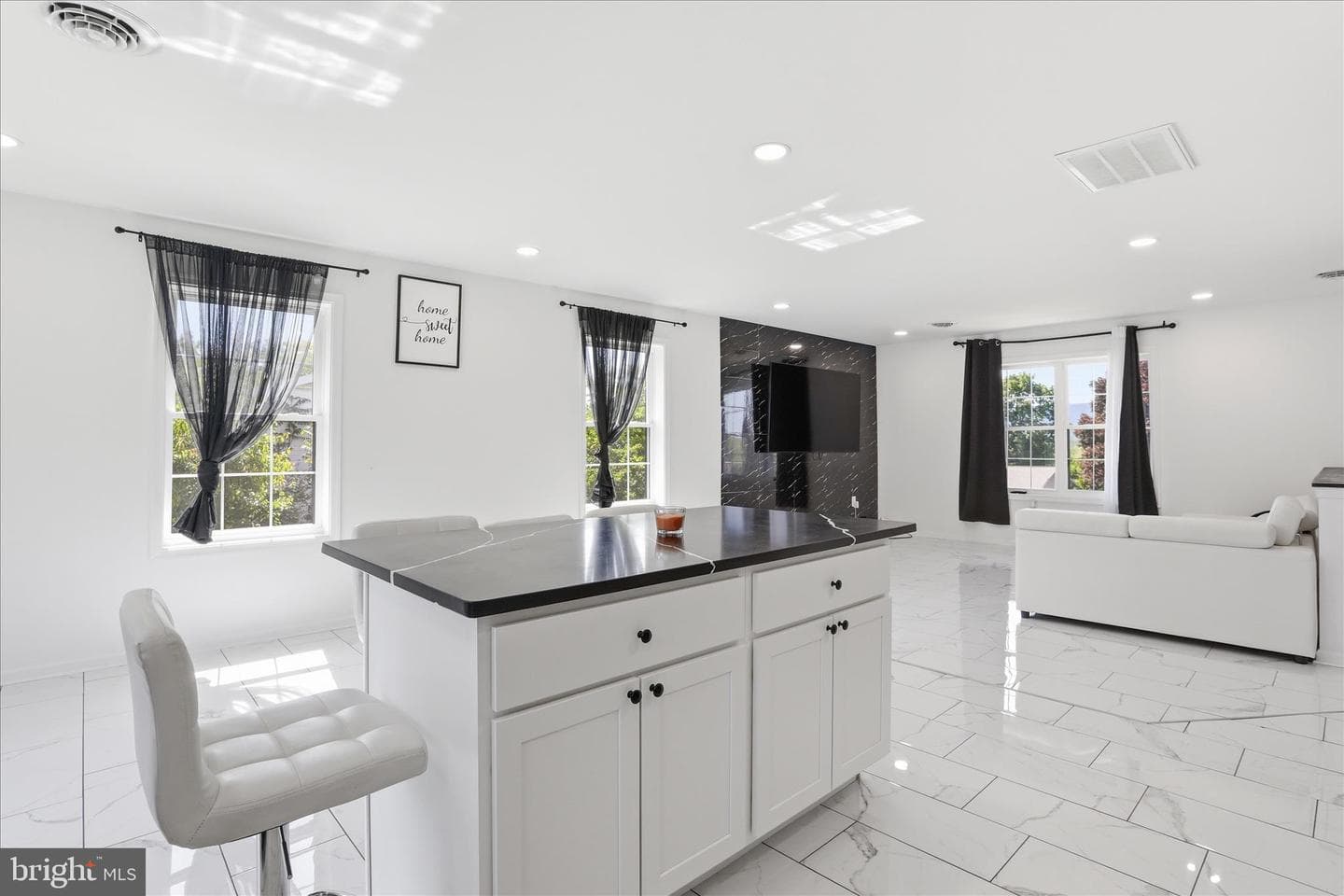 15 Canterbury Drive photo 16