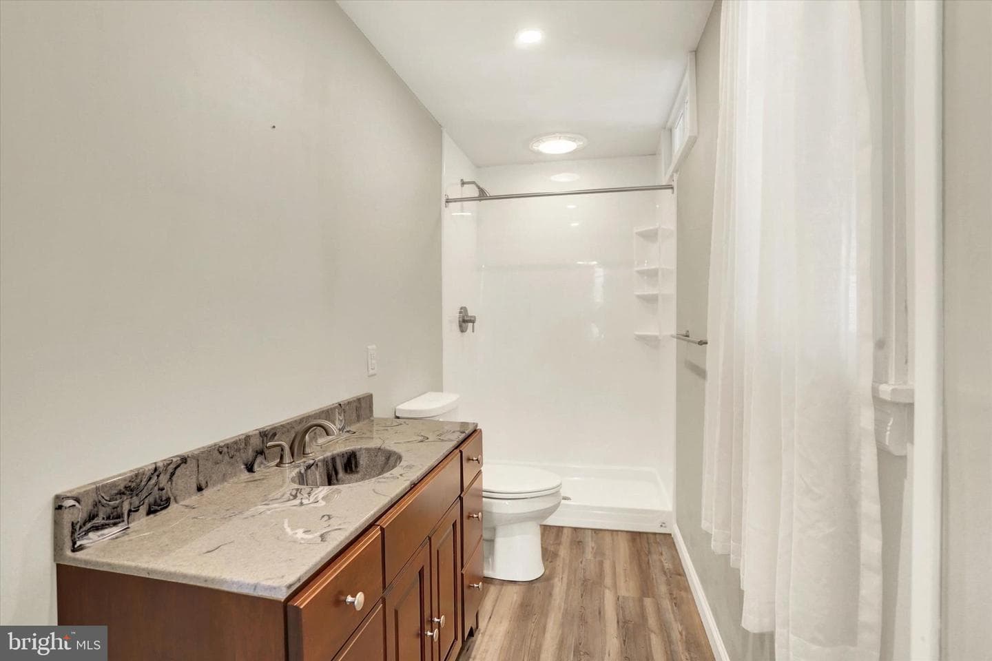 1115 Scotland Avenue photo 12