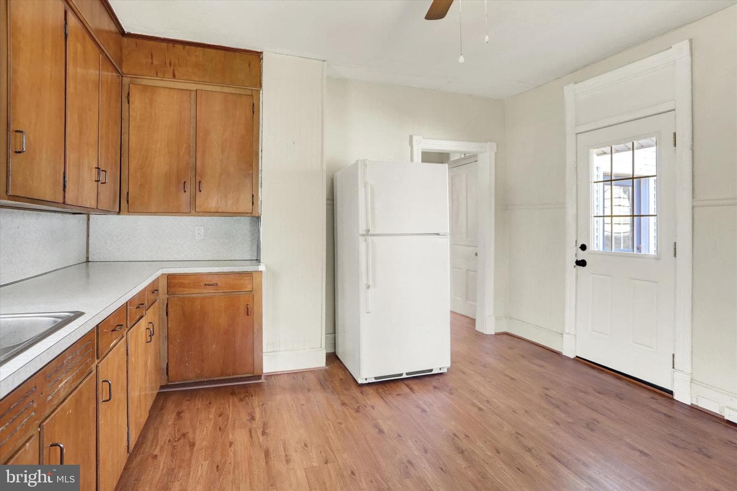 1115 Scotland Avenue photo 15