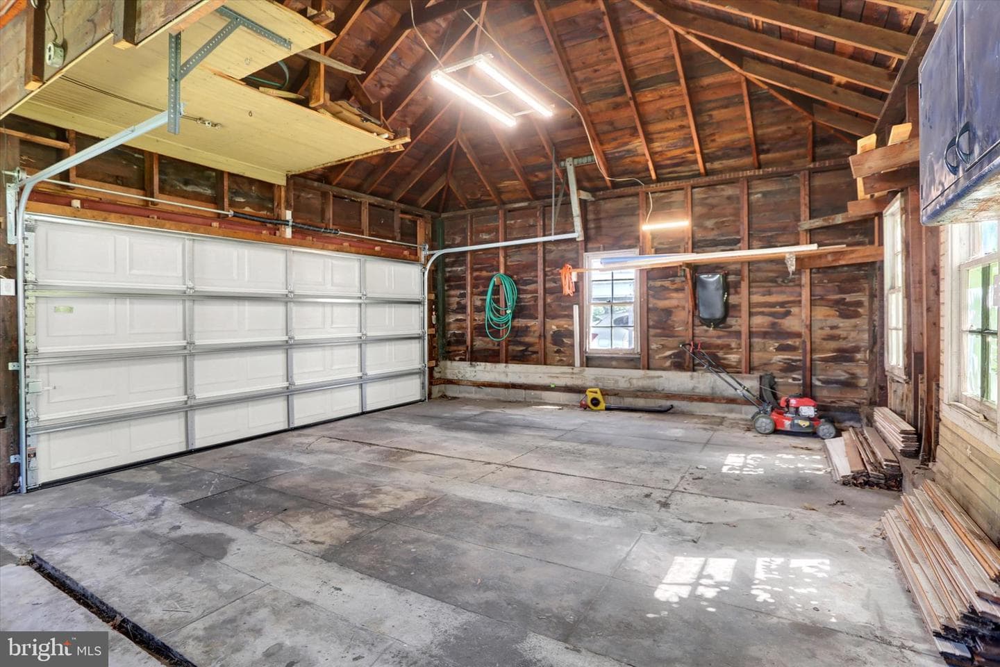 1115 Scotland Avenue photo 34