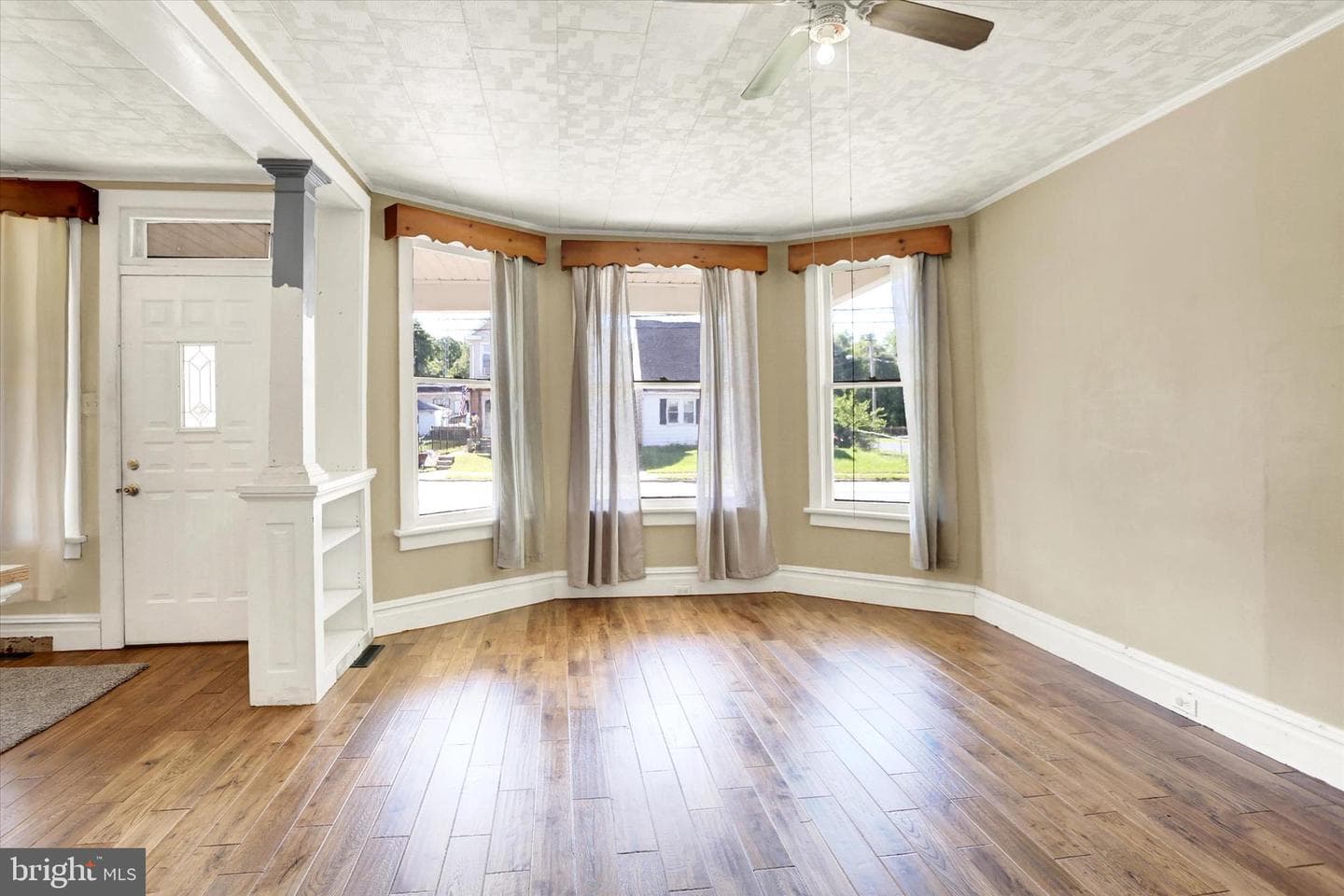 1115 Scotland Avenue photo 5