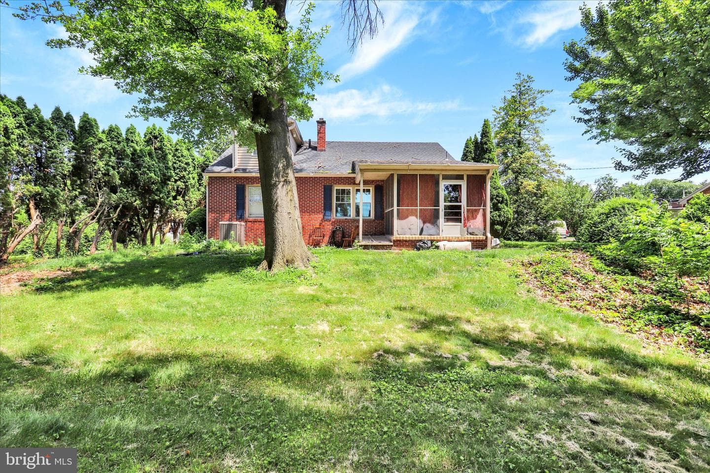 439 S 8th Street photo 18