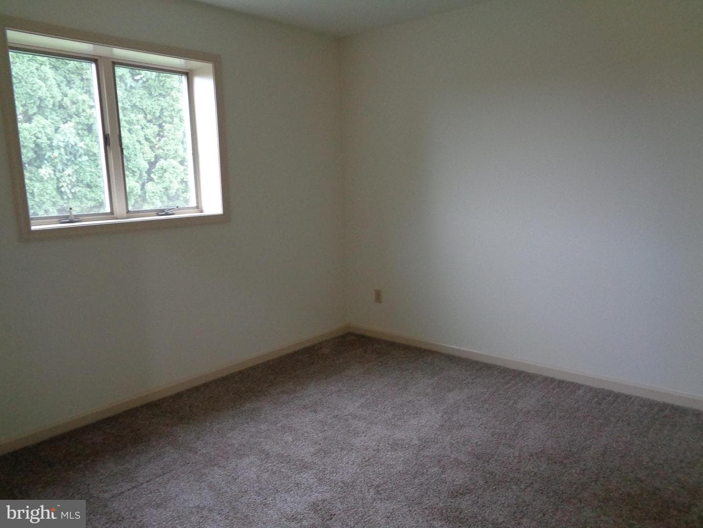 428 Martina Drive photo 17