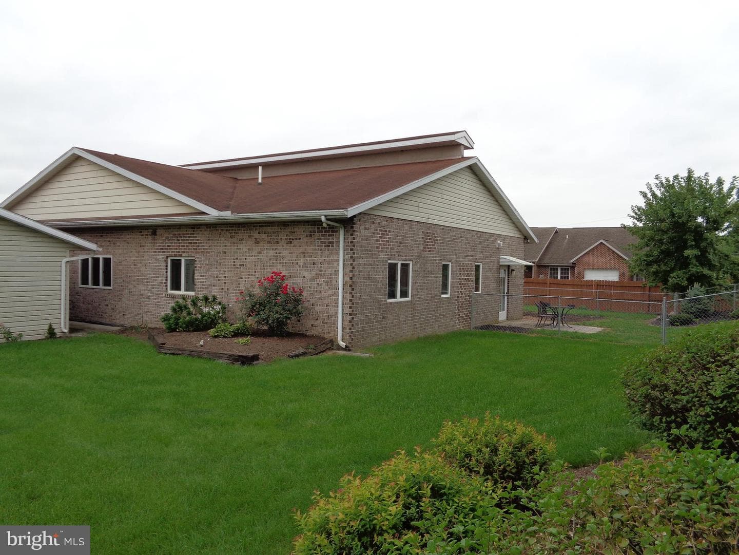 428 Martina Drive photo 6