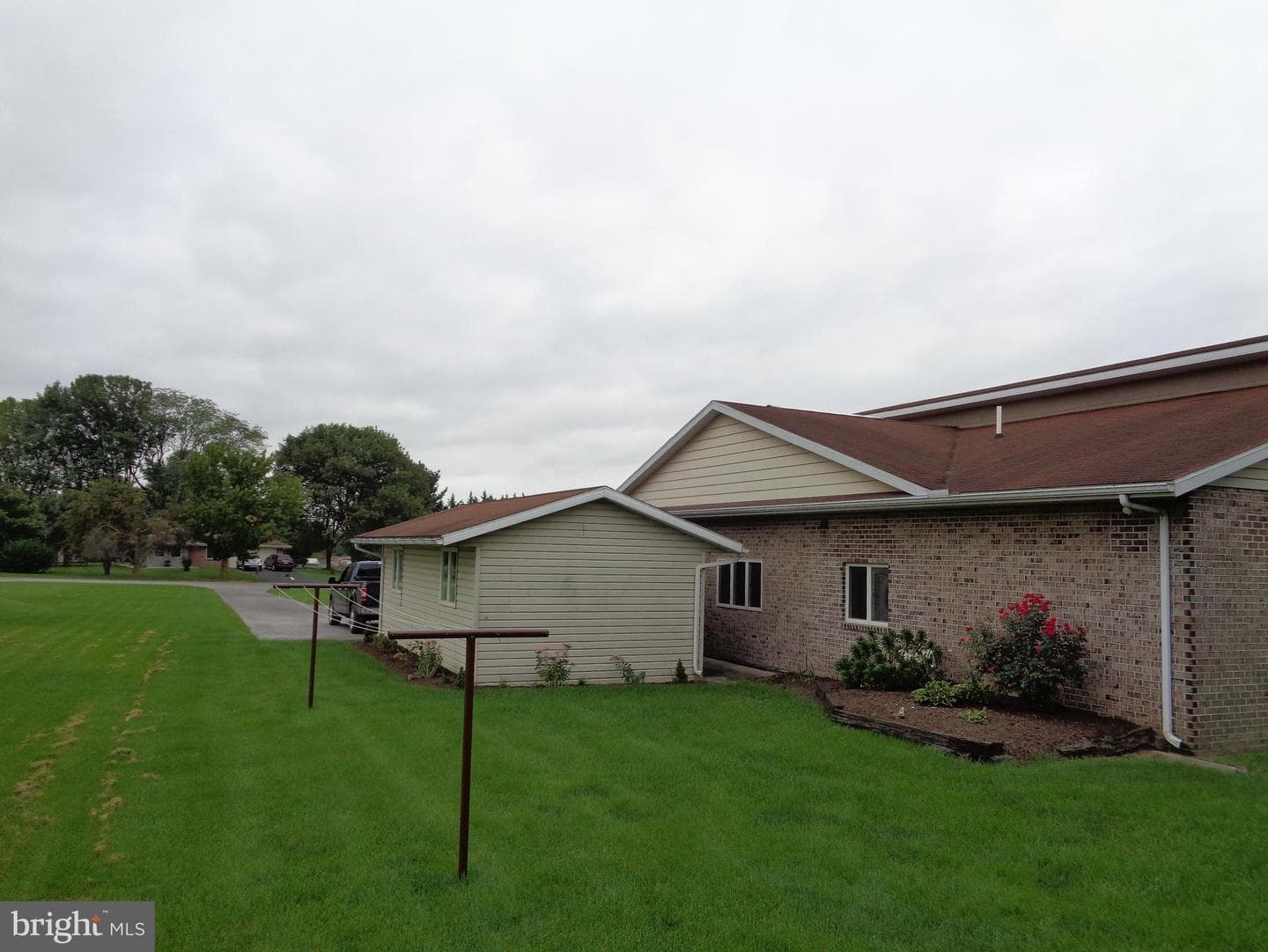 428 Martina Drive photo 7