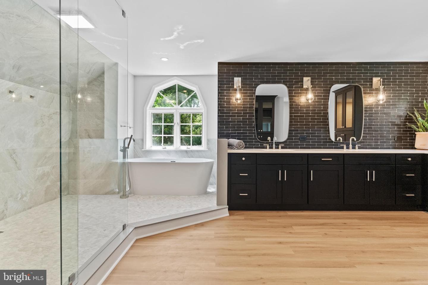 1570 Walker Road photo 53