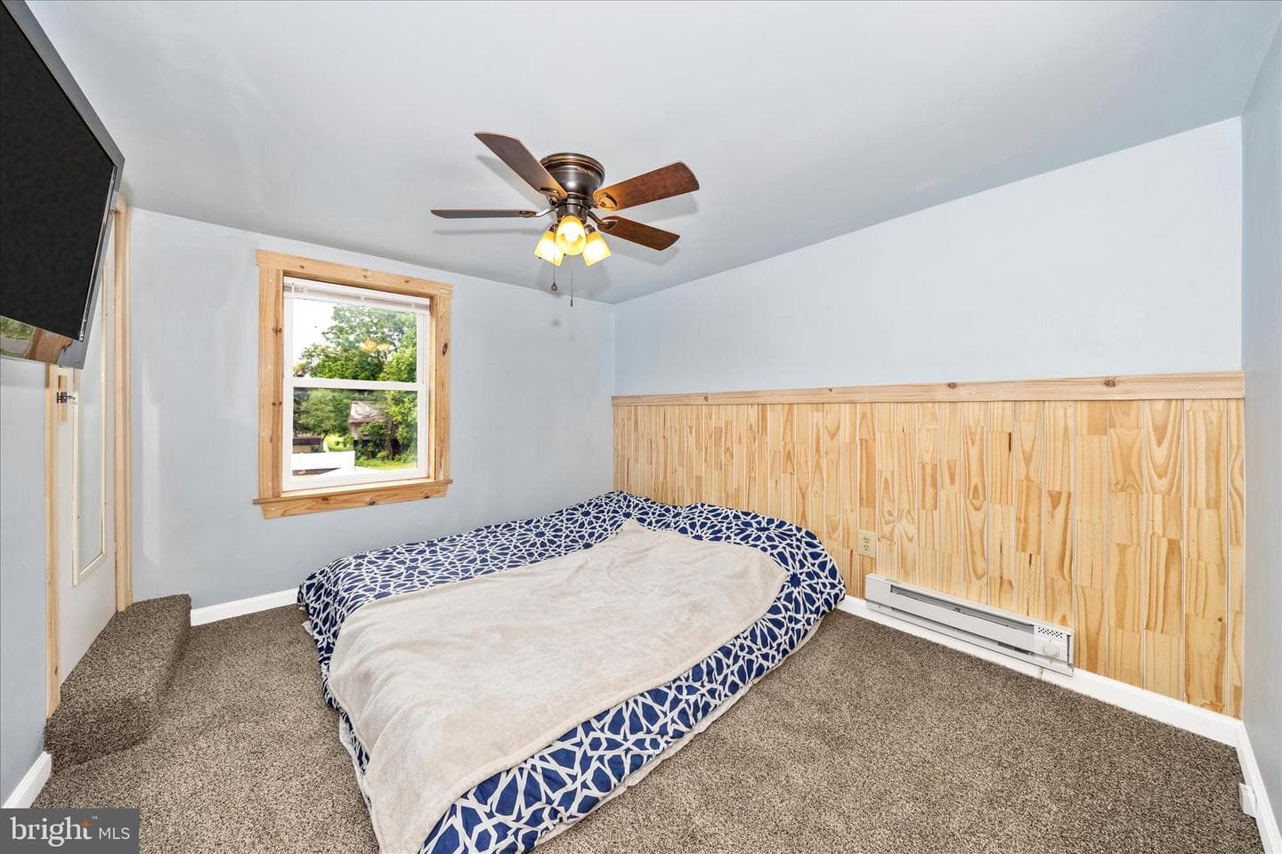 455-457 W 5th Street photo 12