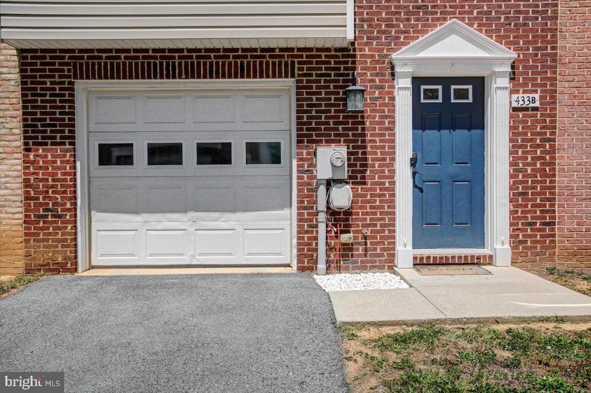 433 W Baltimore Street #b photo 3