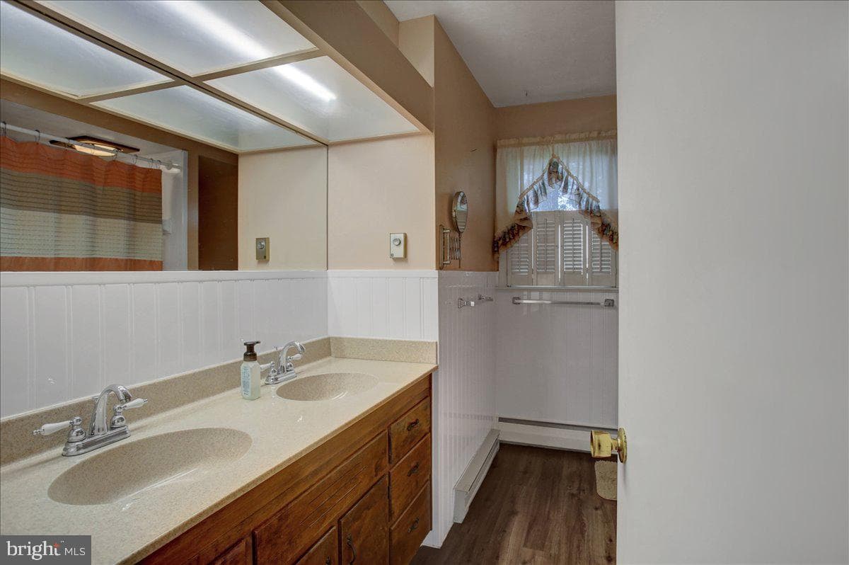 1355 Siloam Road photo 13