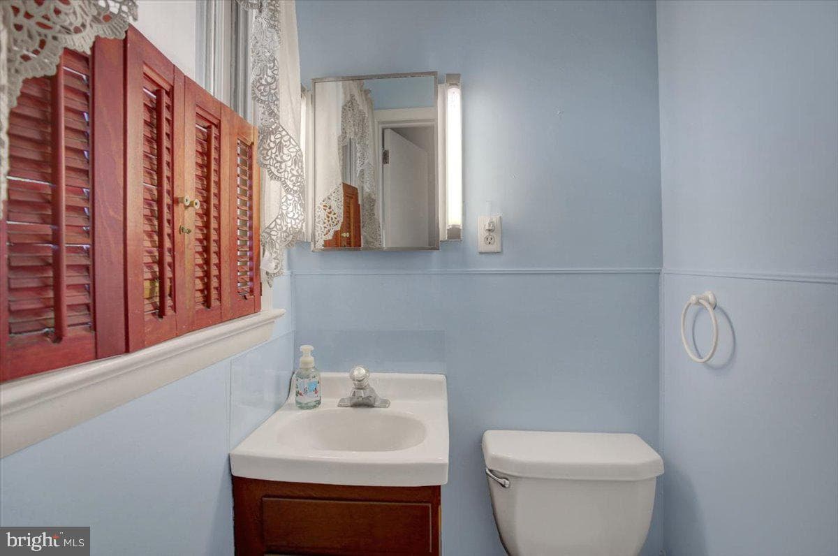 1355 Siloam Road photo 18