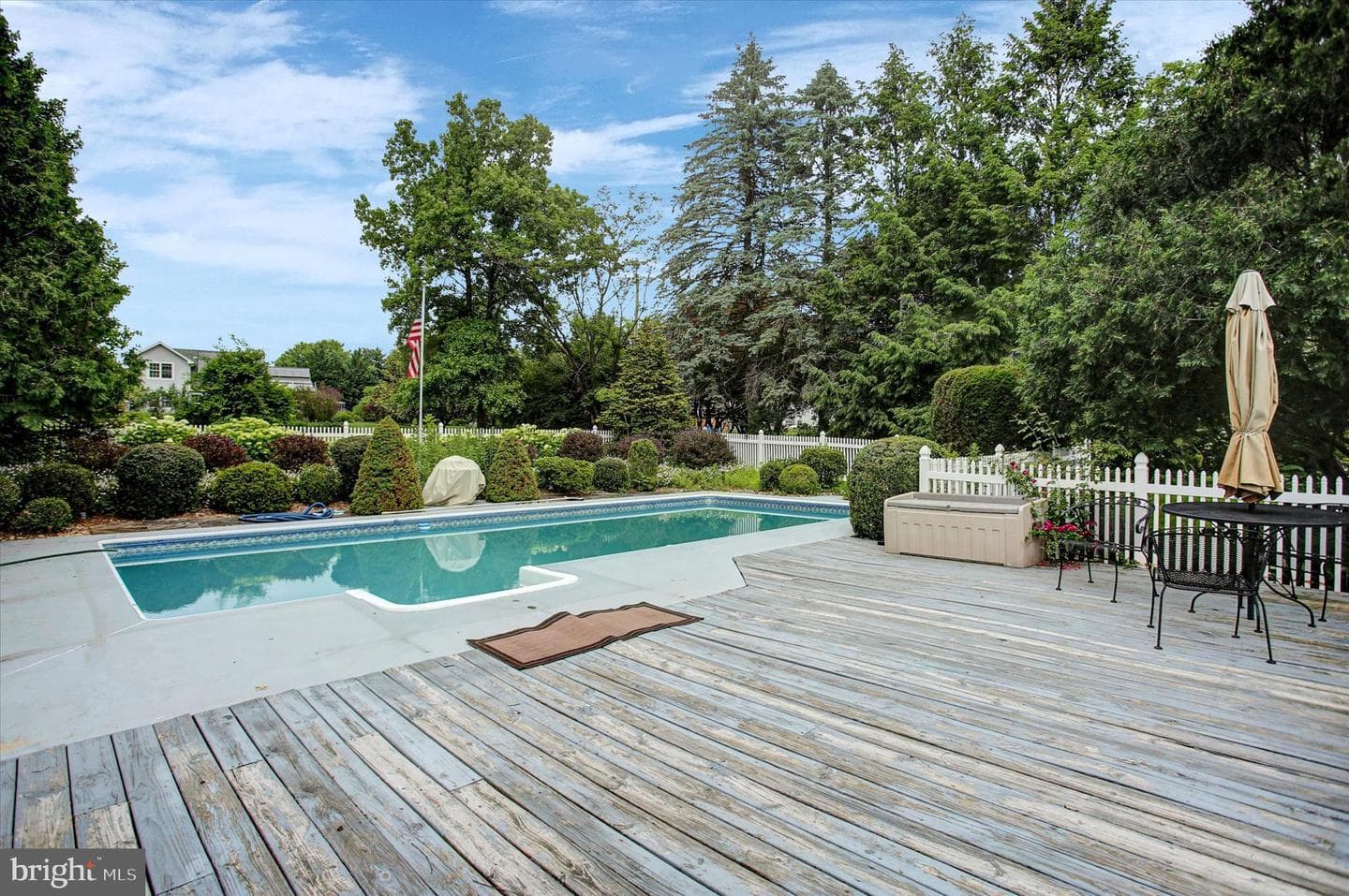 405 Westover Road photo 10