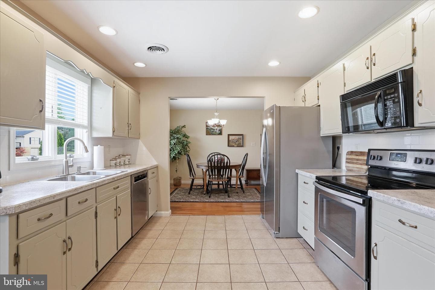 254 Phoenix Drive photo 12