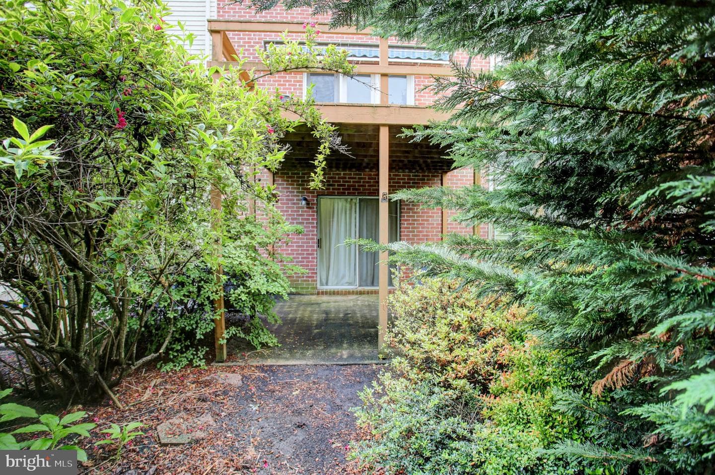 1557 Brechbill Road photo 9