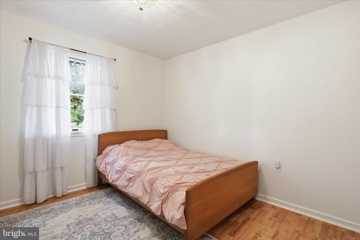 482 Starr Avenue photo 24