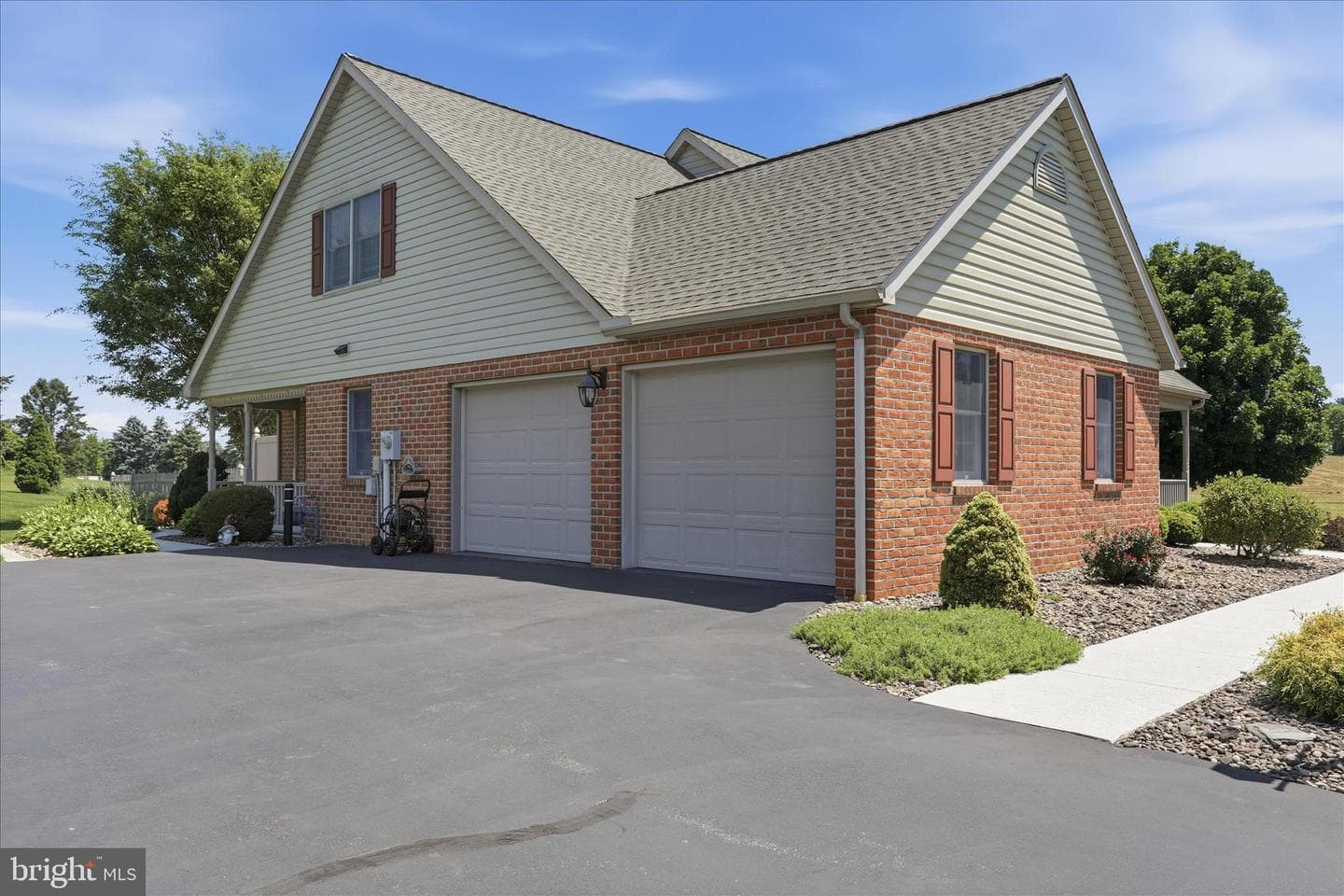 255 Audubon Court photo 5