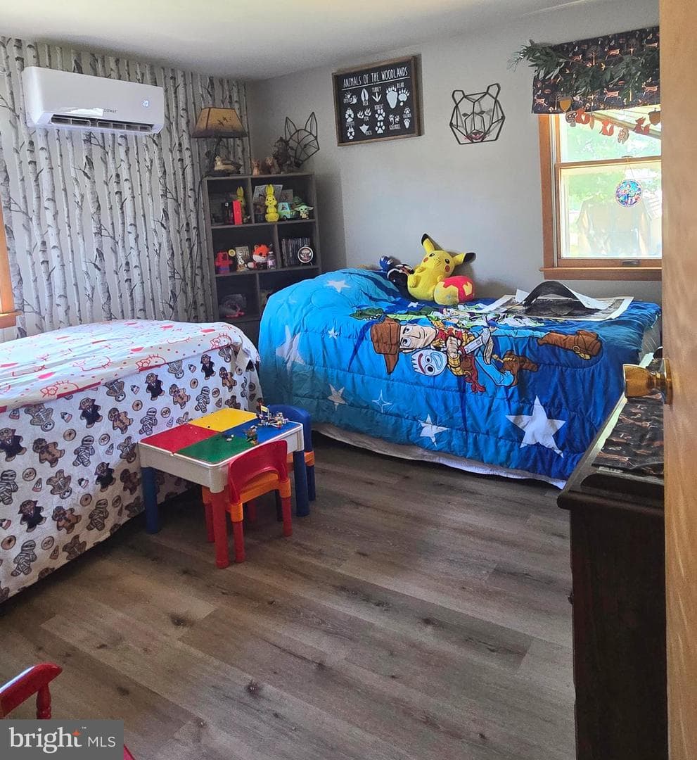5925 Greenvillage Road photo 17