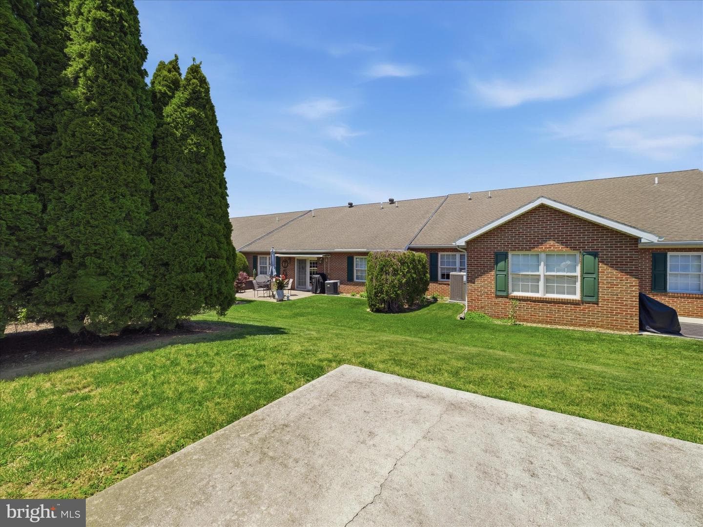 456 Moss Spring Avenue photo 32