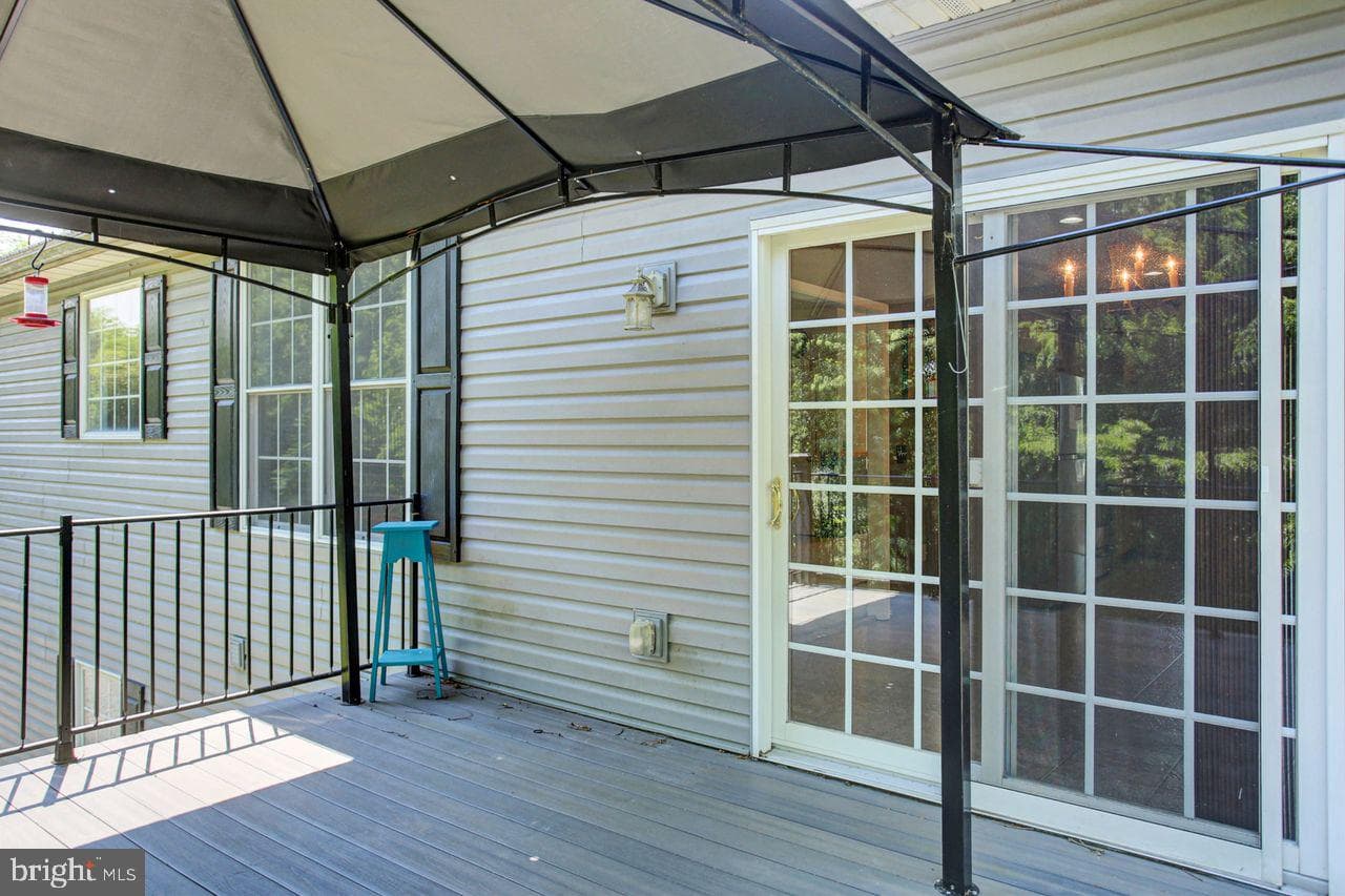 8333 Buchanan Trail W photo 20
