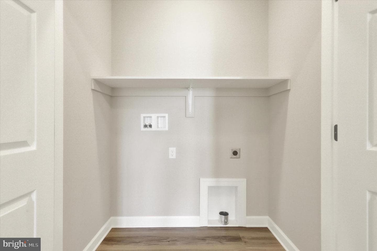 7688 Thrush Lane photo 17