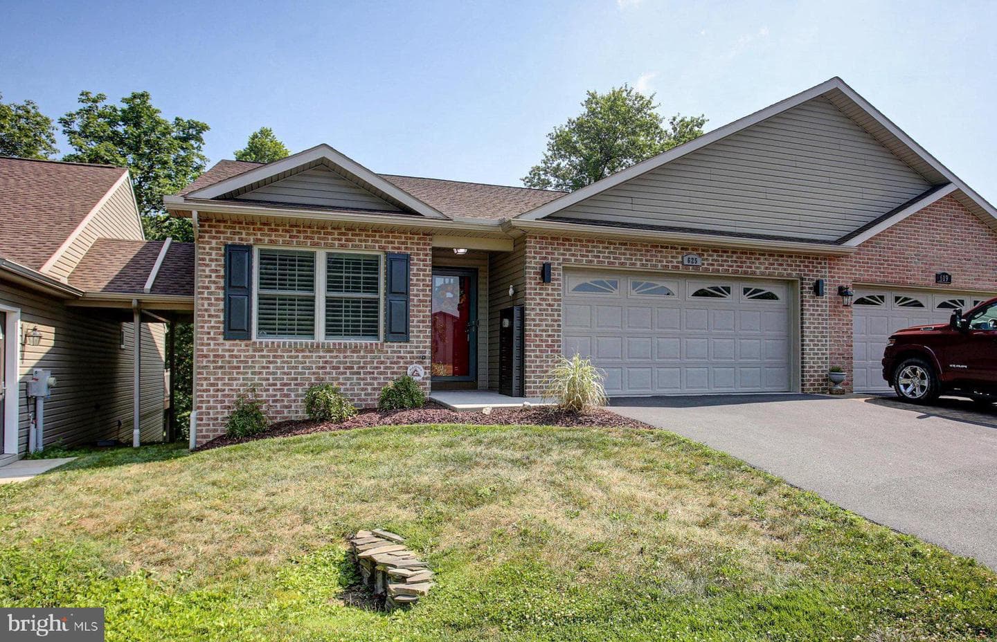 625 Shook Court W, Greencastle