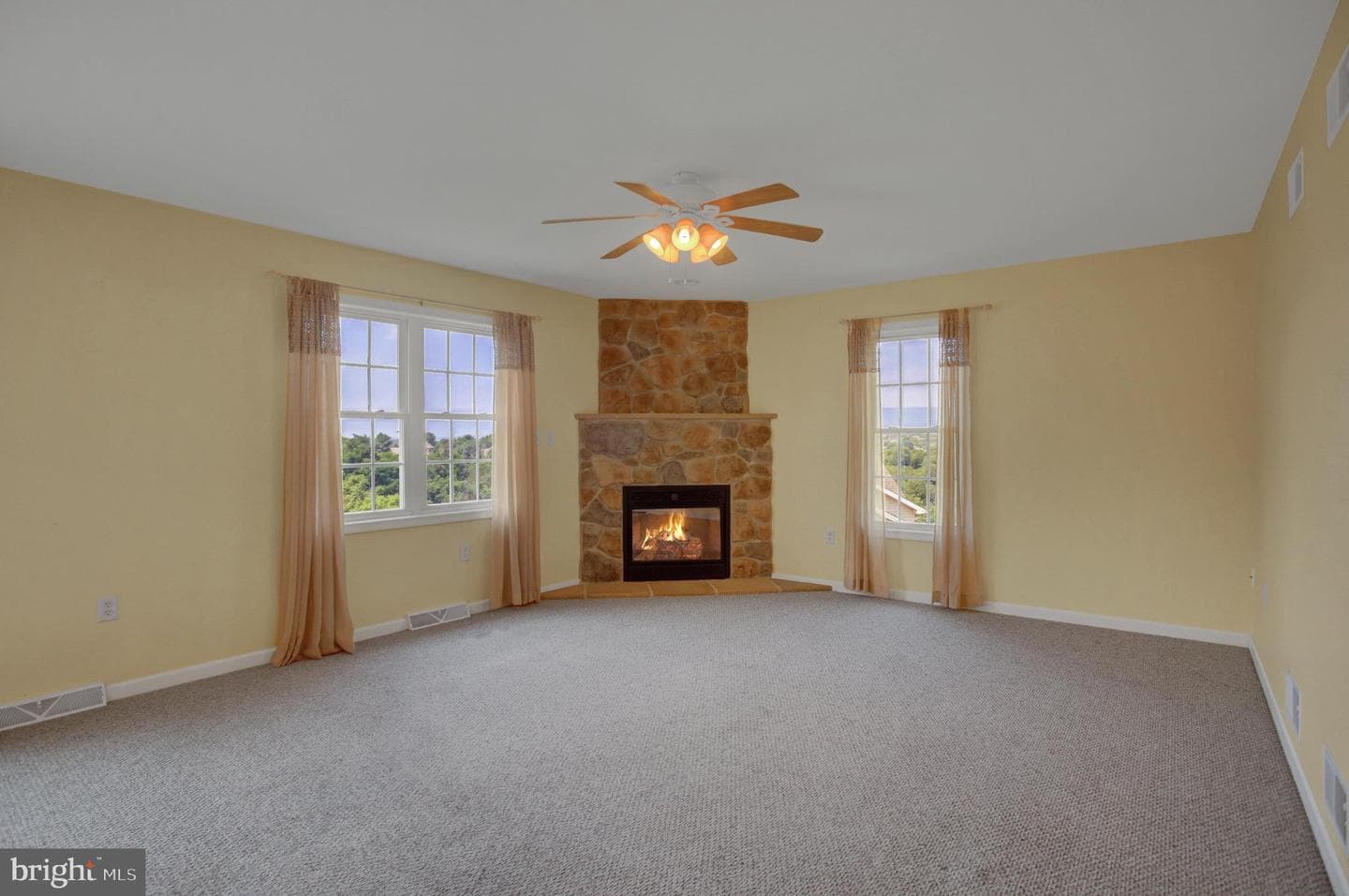 1724 Bell Avenue photo 24