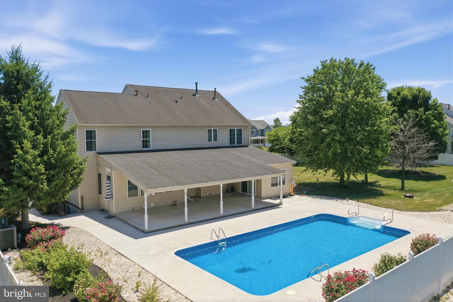 2419 Somerset Road photo 21